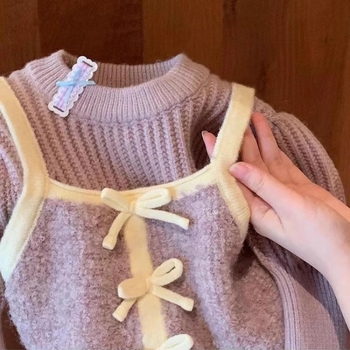 Gyerekeknek szóló koreai stílusú kötött pulóver hamis két darab hatással, tél 2024, lágy tapintású akril kötött anyag, 3-8 éveseknek (100-140 cm)