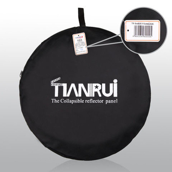 Πέντε σε ένα διπλής όψεως ανακλαστήρας, φορητός και εύχρηστος για επαγγελματική φωτογράφηση, κυκλικός, από ανακλαστικό ύφασμα.