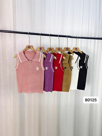 Top din tricot fără mâneci, cu guler polo în stil francez, croială Slim, lungime 50–65 cm, material din fibră de viscose 70–80%, vară 2025