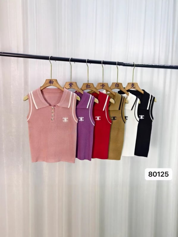 Top din tricot fără mâneci, cu guler polo în stil francez, croială Slim, lungime 50–65 cm, material din fibră de viscose 70–80%, vară 2025