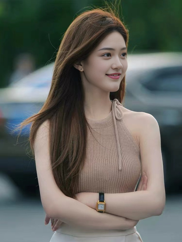 Πλεκτό γυναικείο camisole χωρίς μανίκια με halter λαιμό, στενή γραμμή, από μαλλί-μίγμα με σπάντεξ