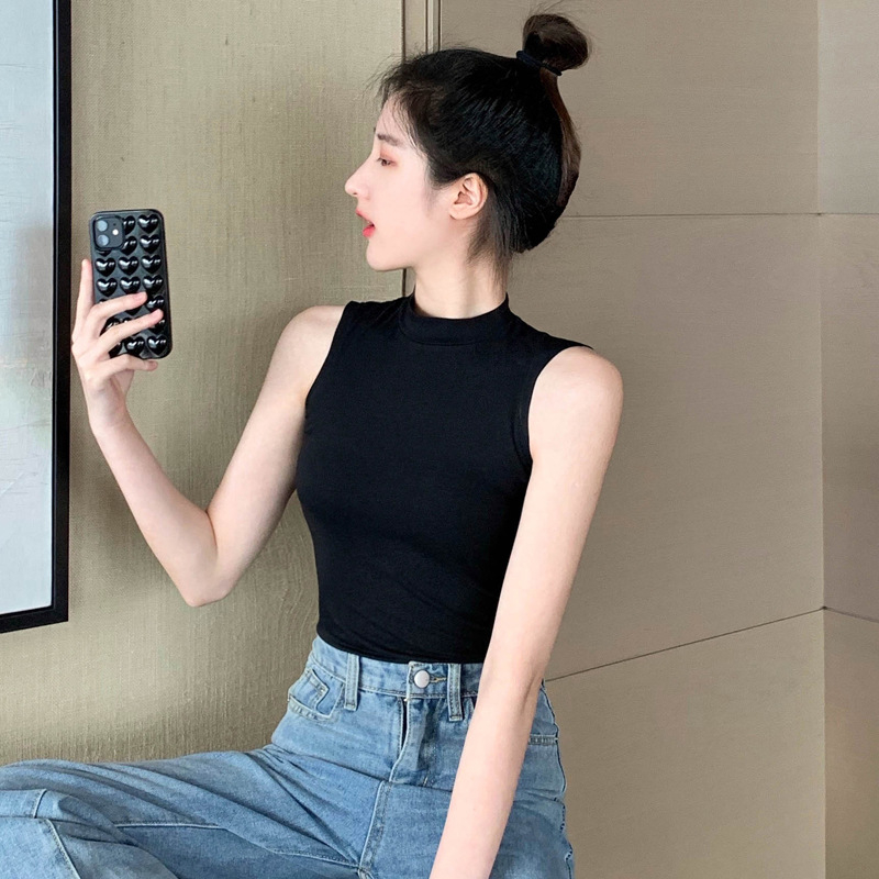 Дамски памучен безръкав потник с висока яка, Slim версия, едноцветен модел, памук над 95%