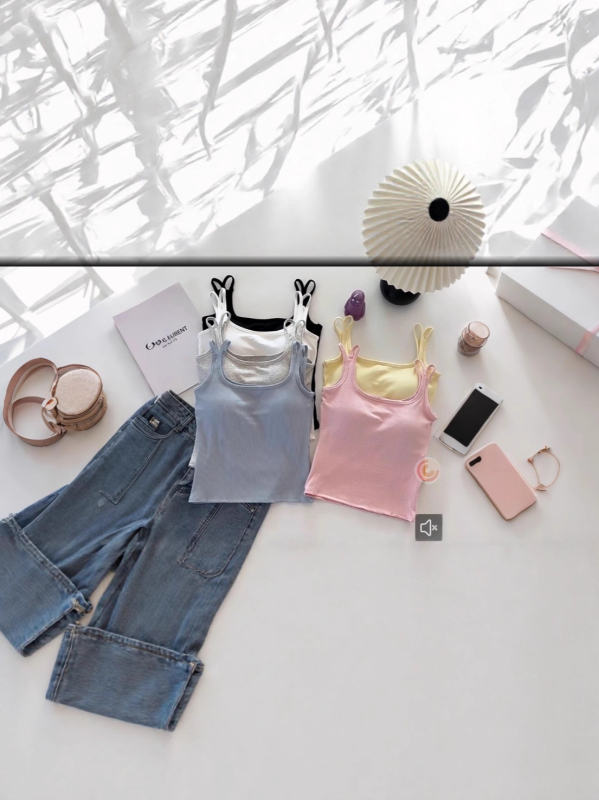 Ženski top s dvostrukim naramenicama i jastučićem za prsa — ljetni gornji dio, jednostavan i svestran; pamuk 95%+, poliester 90–95%, visoka elastičnost, ultra kratka duljina