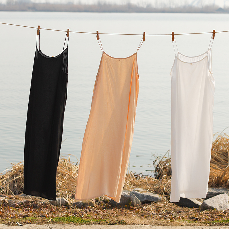 Rochie lungă din viscoză cu bretele fixe, stil retro literar-artist, pentru femei adulte, vară 2024, compoziție viscoză 95%+