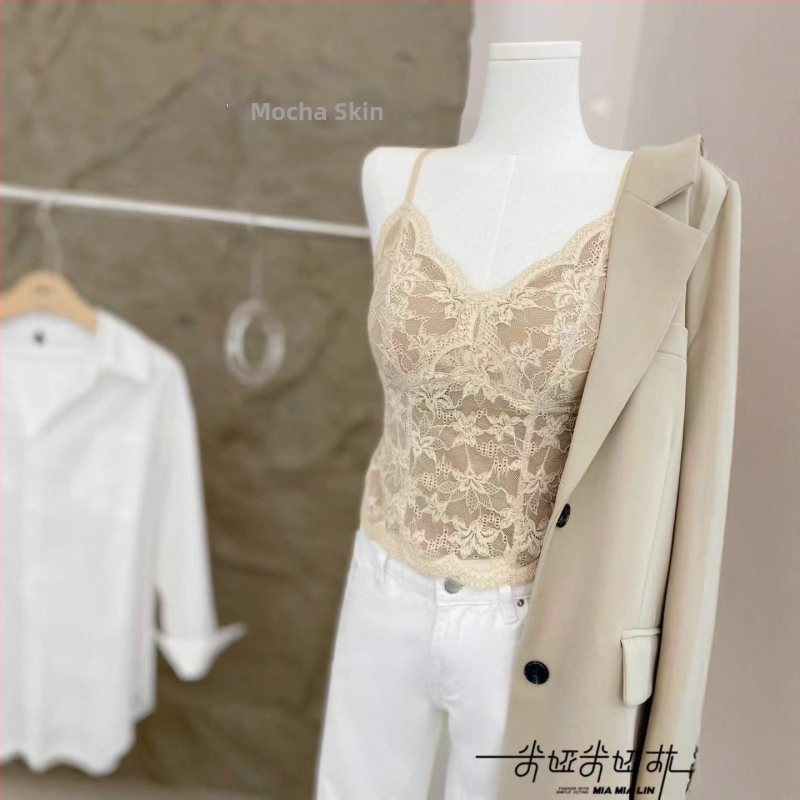 Čipkovaná camisola s výplňami na prsia, otvorené chrbát, teplá sieťová základná látka, A-línia, odnímateľné ramienka