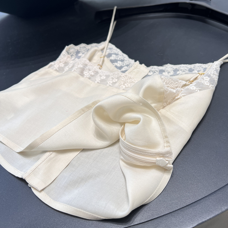 Anfeena Camisole Top s uskim krojem, čipka, Lyocell 95%+, Podesive naramenice, Kratka duljina