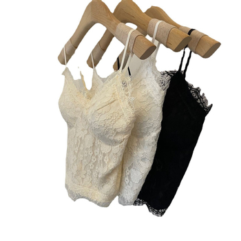 Csipkés kamiszol elválasztható melltartó betéttel, V-nyakú, hímzés