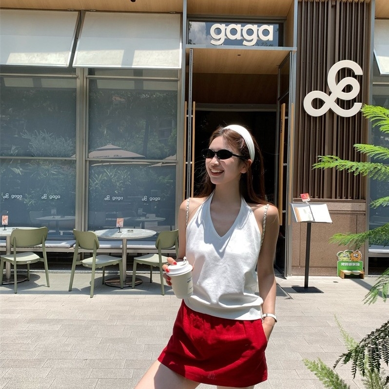 Γυναικείο τοπ από βαμβάκι με halterneck, ανοιχτή πλάτη, V-λαιμό, χωρίς μανίκια, γραμμή Α, κανονικό μήκος 50–65 εκ, 80–90% βαμβάκι