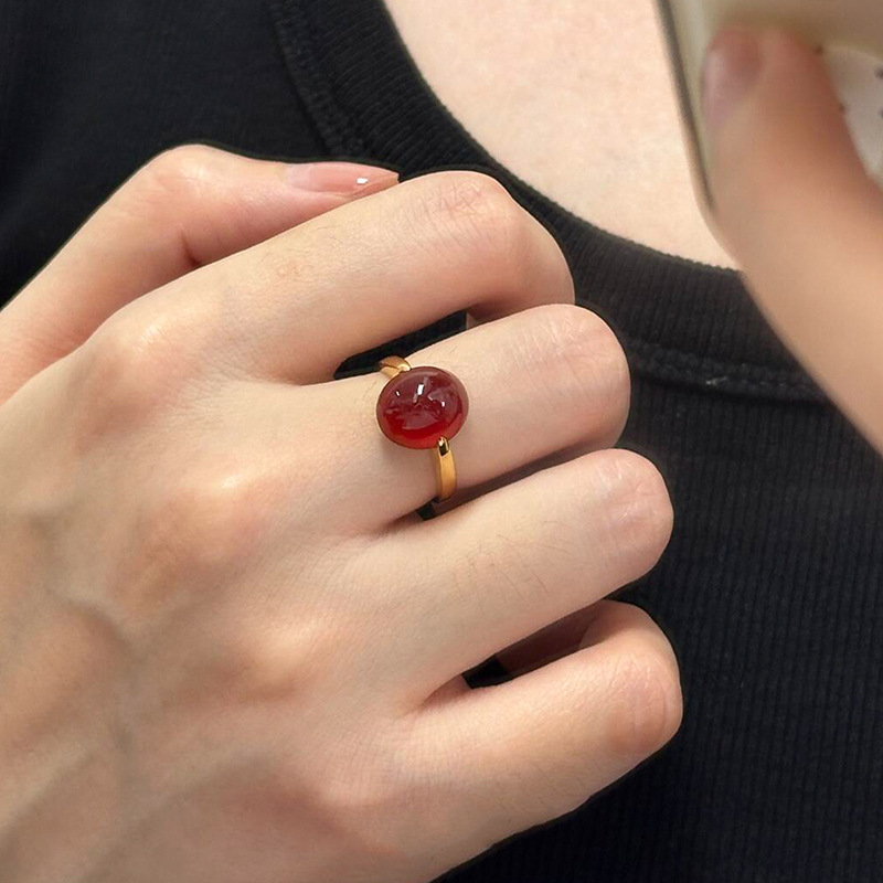 Inel | Design geometric | Material: cupru ecologic + pietre artificiale | Tehnologie de prelucrare: pietre montate | Pentru femei | Vara 2025