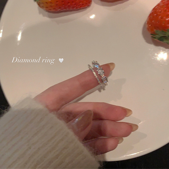 Пръстен от титиева стомана с цирконий, регулируем двойнослоен открит пръстен, геометричен луксозен стил (регулируем • титиева стомана • геометричен, луксозен стил • полирано • дамски)