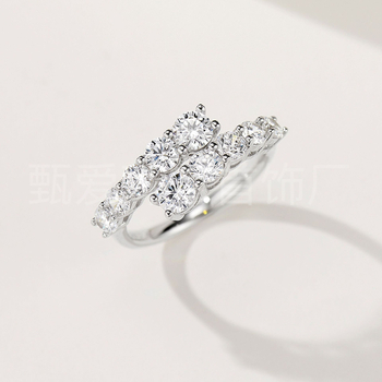 Пръстен • 925 сребро • двупластов открит дизайн • кръгли изкуствени диаманти • геометрична форма • елегантен лукс за жени