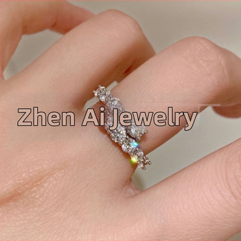 Пръстен • 925 сребро • двупластов открит дизайн • кръгли изкуствени диаманти • геометрична форма • елегантен лукс за жени