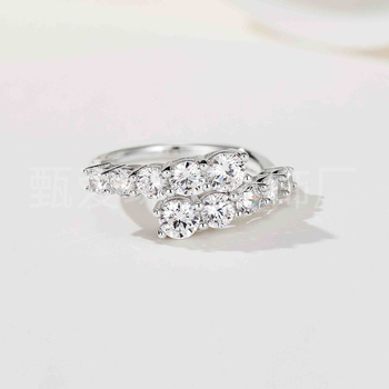 Пръстен • 925 сребро • двупластов открит дизайн • кръгли изкуствени диаманти • геометрична форма • елегантен лукс за жени