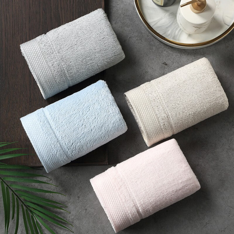 Kūdikių veido rankšluostis – bambuko pluoštas, antibakterinis, 100–120 g, plokščias mezginys su siuvinėtu piešiniu, pagrindas iš Tencelio