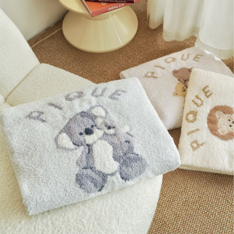 Бебешко флисово одеяло с мотив коала, карикатурен стил, подходящо за всички сезони, за възраст 1–3 години, тегло 500–800 г