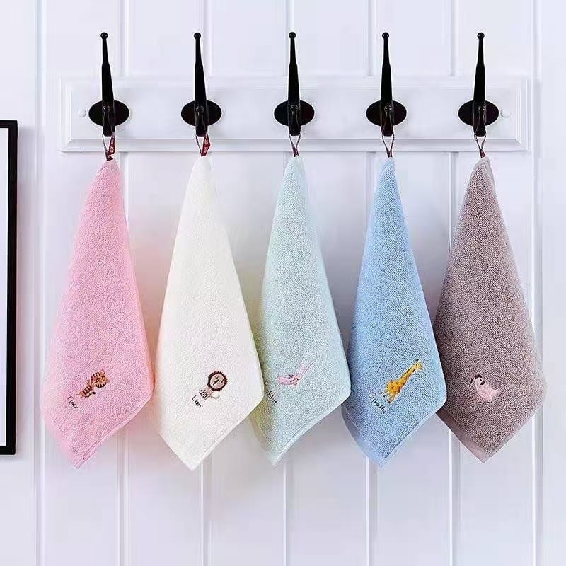 Βρεφική Πετσέτα από Πλήρες Βαμβάκι, Κεντημένη, Νήμα 32s, Κάτω από 50 g