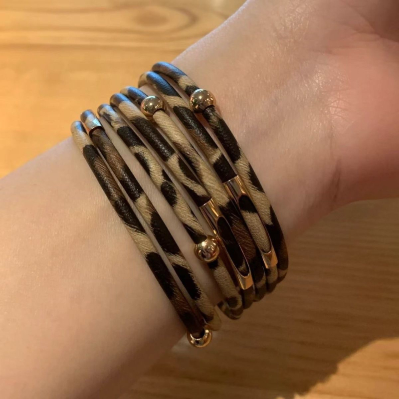 Metalni ručno izrađeni vintage narukvica – Xinrui Jewelry Factory – jesen 2025