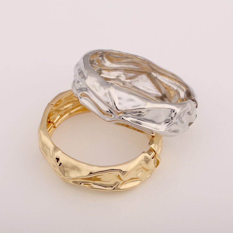 Brățară din aliaj de zinc – design neregulat cu inele încrucișate – Haha&toto, 42 g, turnare die casting, lansare toamnă 2025