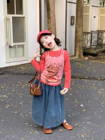 Dječji jesenski 2025 dvo-dijelni set: Cartoon prsluk + dugački rukavi majice + hlače s džepovima, pamuk 90%, korejski stil, za djecu 3–8 godina