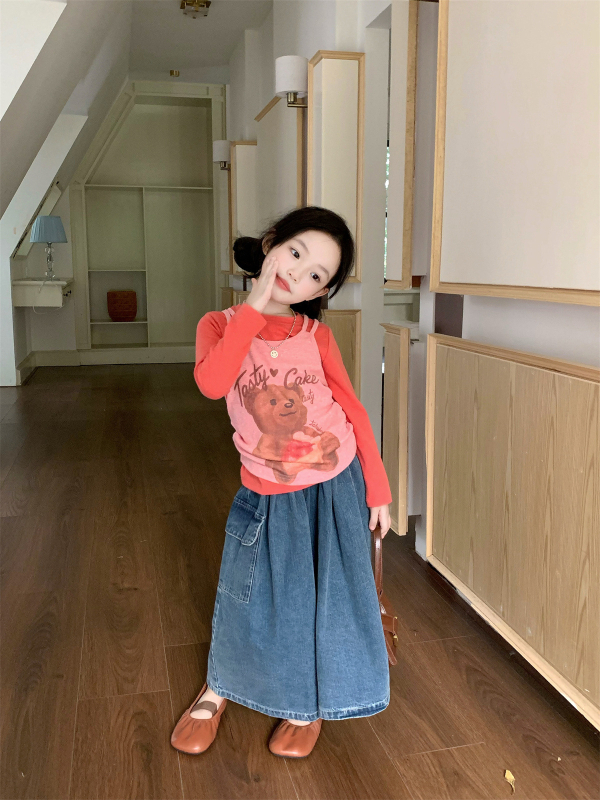 Dječji jesenski 2025 dvo-dijelni set: Cartoon prsluk + dugački rukavi majice + hlače s džepovima, pamuk 90%, korejski stil, za djecu 3–8 godina