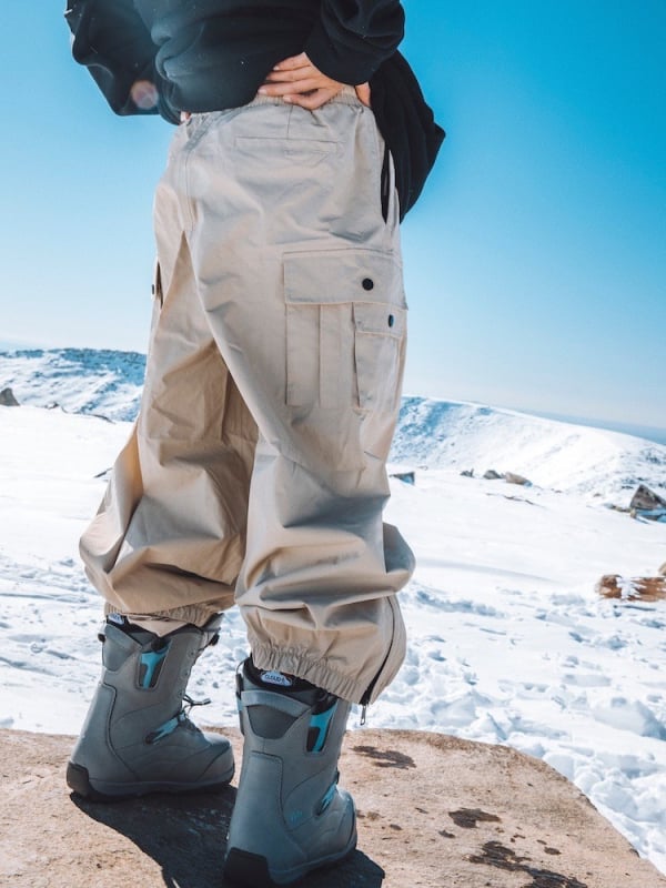 Uniszex sí nadrág – vízálló, szélálló, kopásálló, meleg; Szövet: vízálló Oxford anyag; Anyag: Poliészter rost; Töltet: Poliester