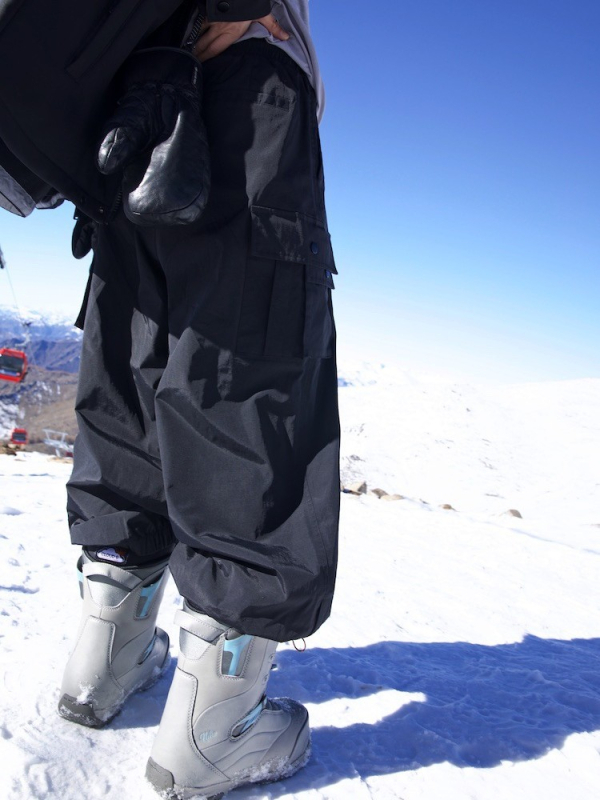 Uniszex sí nadrág – vízálló, szélálló, kopásálló, meleg; Szövet: vízálló Oxford anyag; Anyag: Poliészter rost; Töltet: Poliester