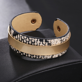 Ādas sieviešu aproce ar atvērtu C formas dizainu, pielāgojama, vasaras 2024 izlaidums