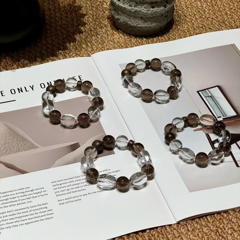 Bratara unisex - Cristal natural cu mărgele în formă de Jelly-Bean și mărgele de agarwood, stil Old Money, design geometric, lustruire și șlefuire, toamnă 2025