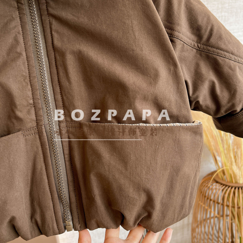 Dječja zimska jakna s kapuljom — prešivena, vanjski materijal 100% pamuk, zatvarač, poliester podstava, dugi rukavi