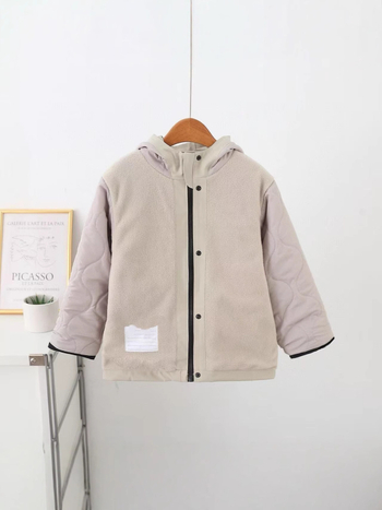 Vaikų gobtuvinė striukė su fleece pamušalu, kvėpuojanti, vėją atspari, 100% poliesteris, vandeniui atspari iki 1000 mm, skirta 7–12 metų, modelis 5201