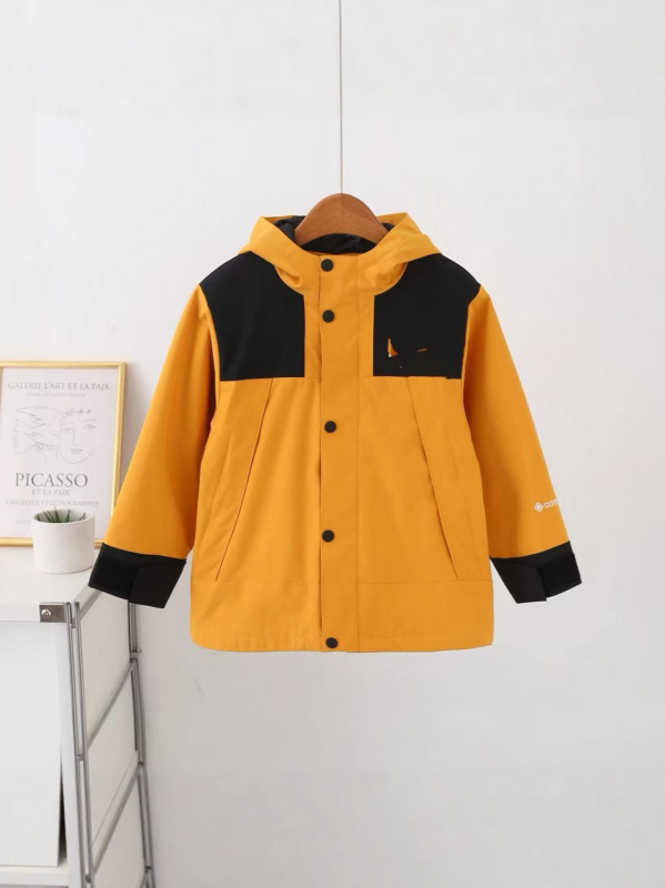 Vaikų gobtuvinė striukė su fleece pamušalu, kvėpuojanti, vėją atspari, 100% poliesteris, vandeniui atspari iki 1000 mm, skirta 7–12 metų, modelis 5201