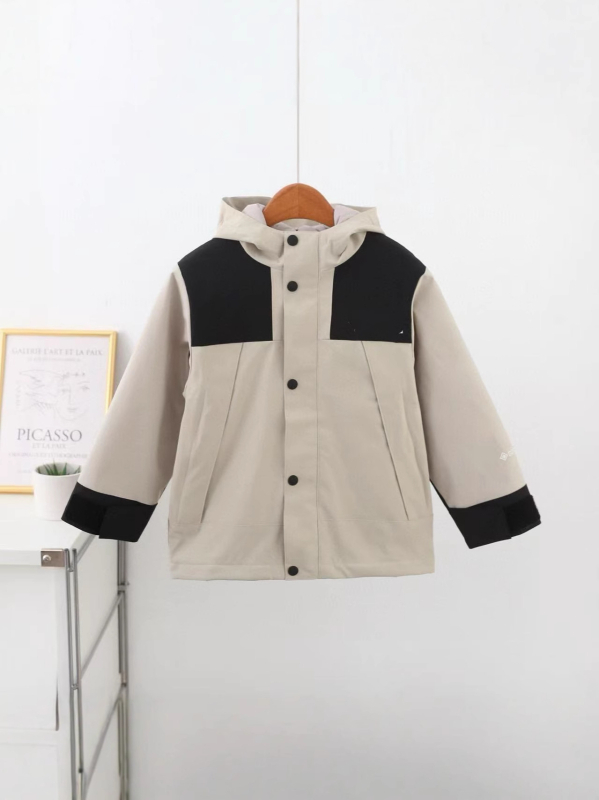 Vaikų gobtuvinė striukė su fleece pamušalu, kvėpuojanti, vėją atspari, 100% poliesteris, vandeniui atspari iki 1000 mm, skirta 7–12 metų, modelis 5201