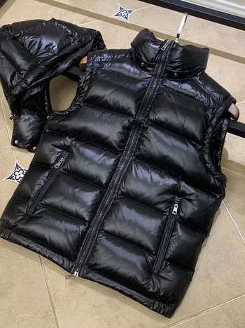 Унисекс пухена жилетка с качулка, сваляема яка, цип, дебела изолация, пълнеж: пух от бяла патица