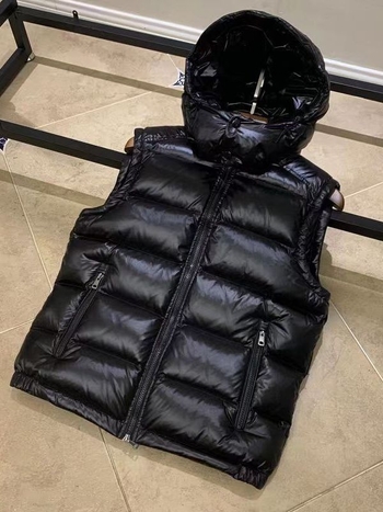 Унисекс пухена жилетка с качулка, сваляема яка, цип, дебела изолация, пълнеж: пух от бяла патица