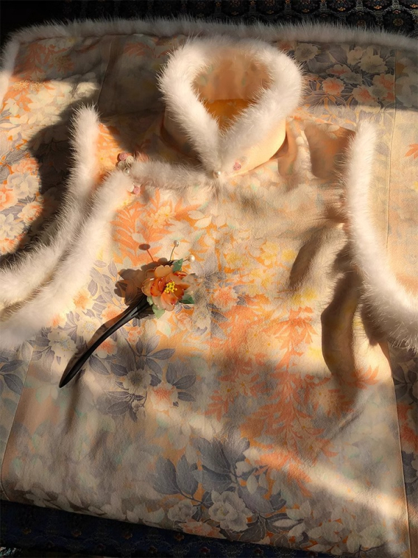 Γυναικείο πουπουλένιο γιλέκο με σταθερή κολάρα, ύφασμα βαμβακοσιλκ, κινέζικο στυλ καλλιτεχνικό ρετρό, χειμώνας 2024