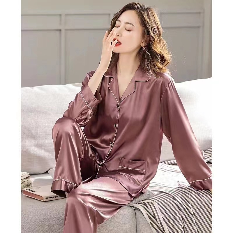 Kaks osaline ööriie komplekt, luksuslik stiil, 90–95% polüester, õhuke kangas, V-kaelus, pikad varrukad