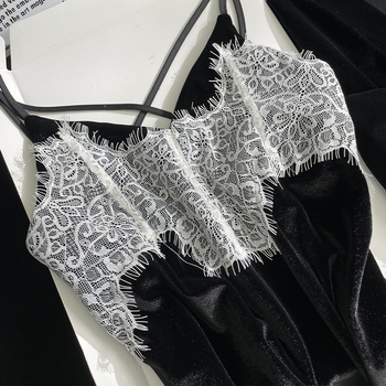 Set pijama din velur cu dantelă eyelash, camisole, fără mâneci, decolteu în V, două piese, țesătură groasă