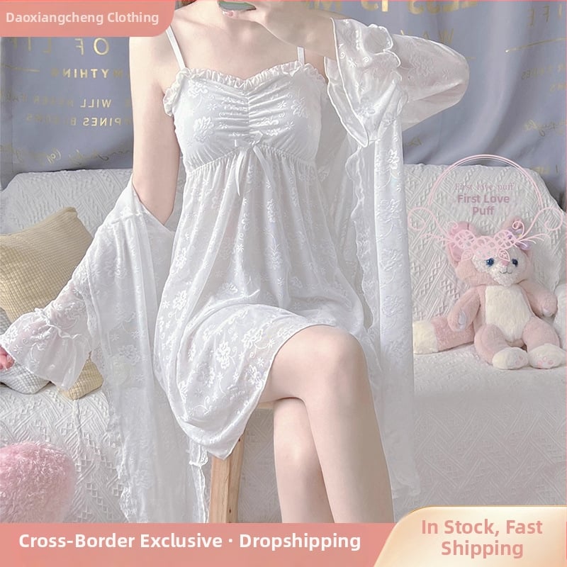 Nailonvõrgust ööriideid pijamaseadme komplekt – rihm, V-kaelus, pikad varrukad, keskmise kaaluga kangas 141–160 g/m², kodu jaoks kodus