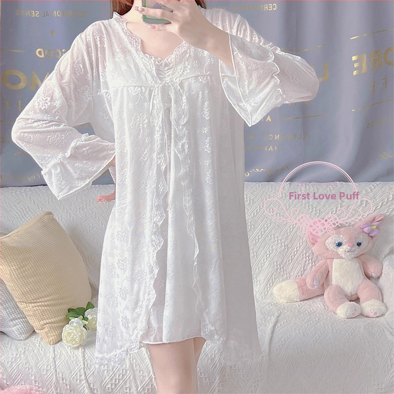 Nailonvõrgust ööriideid pijamaseadme komplekt – rihm, V-kaelus, pikad varrukad, keskmise kaaluga kangas 141–160 g/m², kodu jaoks kodus