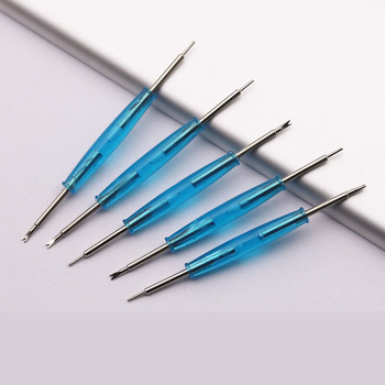 Instrument de reparare ceasuri cu două capete – pentru demontarea curelei și extragerea pinilor; Material: metal și plastic; Set: 10000 buc.; Utilizare: ceasuri; Standard: Mediu