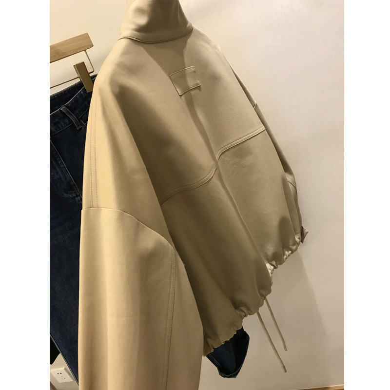 Kratki trench kaput s polo ovratnikom, Chenille tkanina s dodatkom Spandexa, srednja debljina, duljina 50–65 cm, standardna verzija