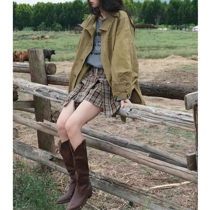 Palton trench pentru femei, lungime medie, poliester, detalii pe panouri, croială lejeră, mâneci lungi, toamna 2025