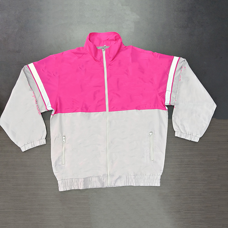 Geacă windbreaker cu fermoar parțial, guler înălțat, mâneci lungi, material 100% poliester, căptușeală 100% poliester, stil urban casual