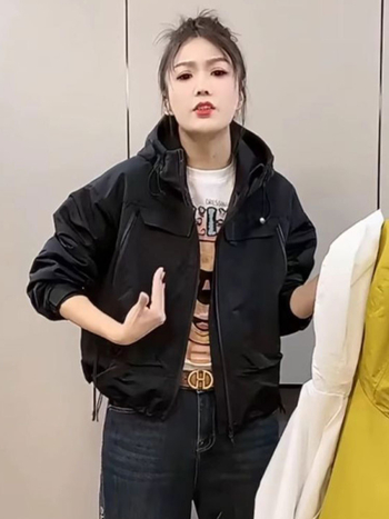 Ženski kaput s kapuljačom, korejskog stila, lagani najlon s poliester smjesom 30-50%, prednji zip, dugi rukavi, duljina 50-65 cm, jesen 2024