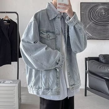 Мъжко дънково яке oversize – свободна кройка, яка с лацет, еднобортно закопчаване, джобове с триизмерни патчове, деним от памук, стил Hong Kong wind, есенен сезон