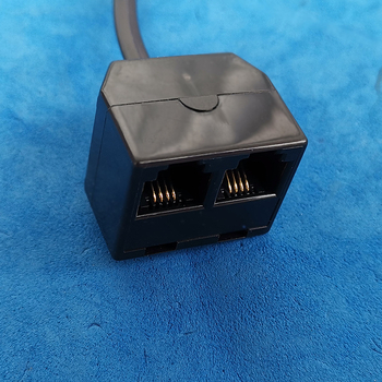 Kutija za telefonsku liniju 6P4C, 1 na 2, s vodičima