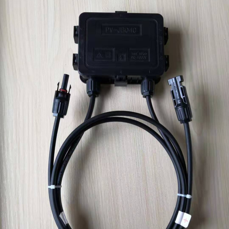 Fotovoltaikus csatlakozó doboz napelem modulokhoz