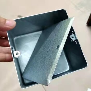 Cutie de conexiuni sigilată din metal, galvanizată, pentru cutii de trecere rutieră și de tunel, încorporată.