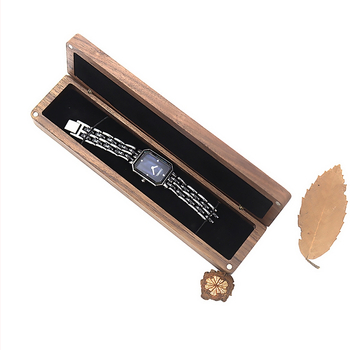 Dámska krabička na hodinky z orechového dreva, dlhá, ručne vyrobená, CNC gravírovanie, model RM-WWB501, na balenie darov a šperkov