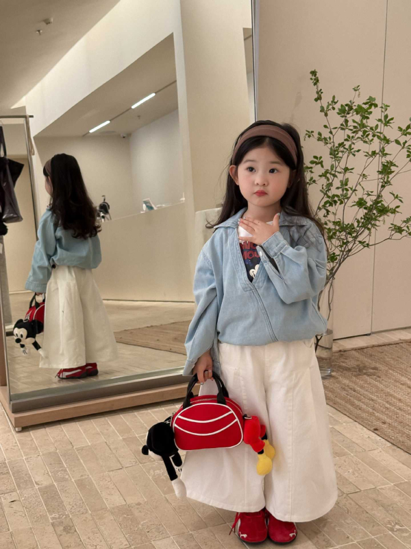 Gyerekblúz koreai stílusban, rajzfilm mintás, hosszú ujjú, 80% pamut (ősz, 3–8 éveseknek)